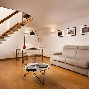 Navona 80 Loft Apartment Rome
